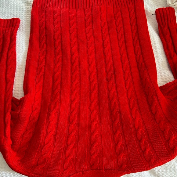Classic Red 100% Pure Lambswool size Small - Picture 3 of 8